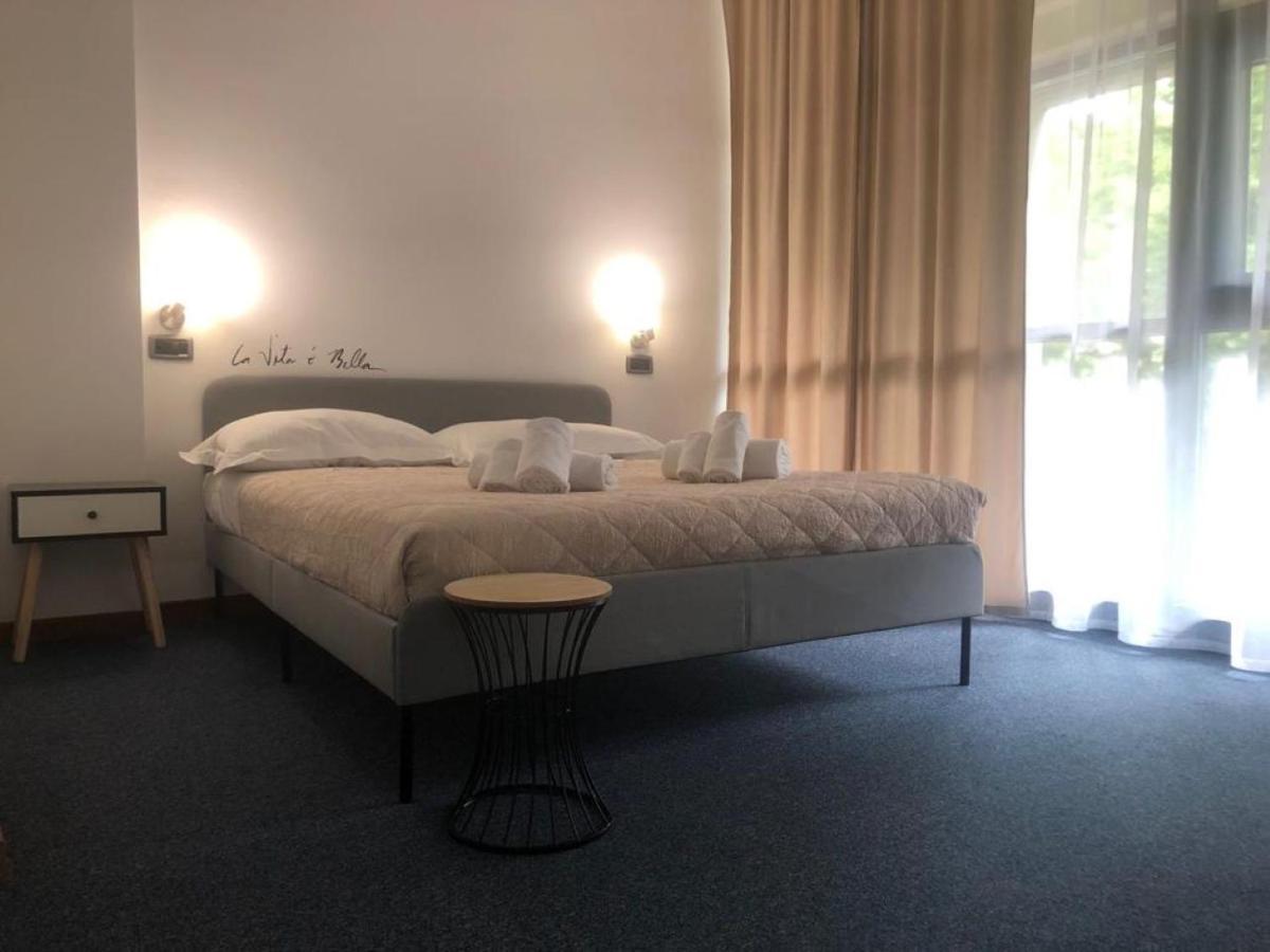 Hotel Domus Cerreto dʼEsi Екстериор снимка